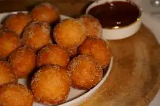Nefis Tarçınlı Alman Tatlısı: Quarkballchen Tarifi