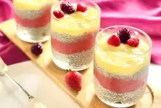 Ananaslı Çilekli Chia Puding Tarifi