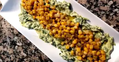 Nefis Avokadolu Salata Tarifi