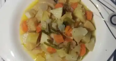 Nefis Ayvalı Kereviz Yemeği Tarifi