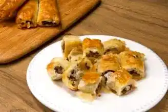 Nefis Baklavalık Yufka Sarıyer Böreği Tarifi