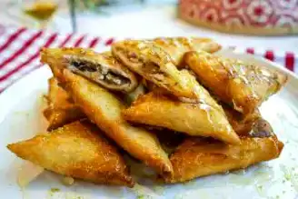 Lezzetli ve Pratik Ballı Börek Tarifi