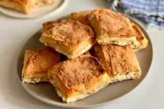 Nefis Bayram Böreği Tarifi