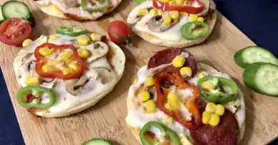 Tost Makinesinde Lezzetli Bazlama Pizza Tarifi