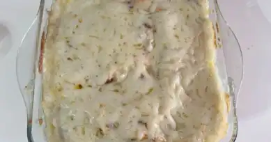Nefis Beşamel Soslu Kıymalı Karnabahar Tarifi