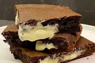 Muhteşem Beyaz Çikolata Dolgulu Brownie Tarifi