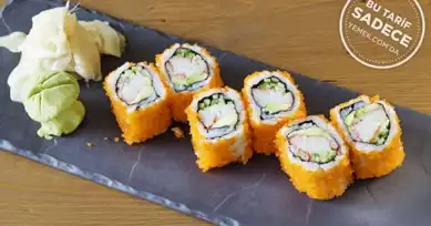 Ev Yapımı California Roll Sushi Tarifi