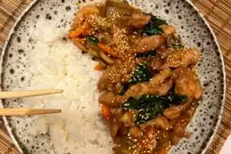 Nefis Soslu Sebze ve Tavuk Yemeği: Chop Suey Tarifi