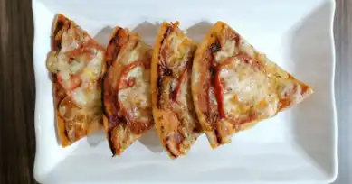 Nefis Dağ Kekikli Margarita Pizza Tarifi