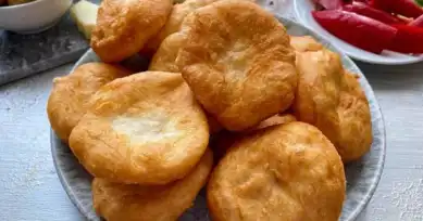 2 Malzemeyle Lezzetli Ekmek Hamurundan Pişi Tarifi
