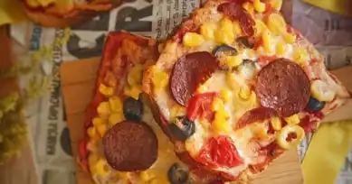 Nefis Ekmek Pizzası Tarifi