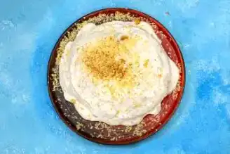 İki Kişilik Lezzet Patlaması: Elmalı Quarklı Bisküvi Tatlısı