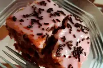 Pratik ve Lezzetli: Üşengeç Pastası Tarifi