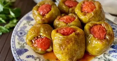 Nefis Fırında Biber Dolması Tarifi