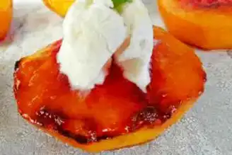 Nefis Fırında Şeftali Tatlısı Tarifi