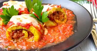 Nefis Fırında Kıymalı Kabak Rulo Tarifi