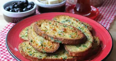 Fırında Çıtır Yumurtalı Ekmek Tarifi