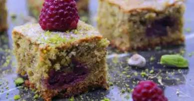 Nefis Fıstıklı Kek Tarifi