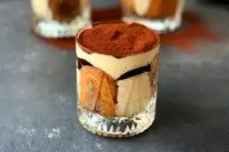 Ganajlı Kolay Tiramisu Tarifi