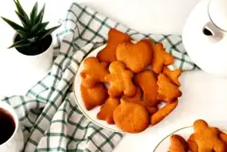 Ev Yapımı Gingerbread Kurabiyesi Tarifi