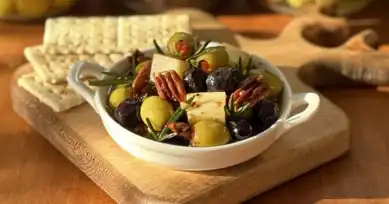 Lezzetli Girit Usulü Zeytin Mezesi Tarifi