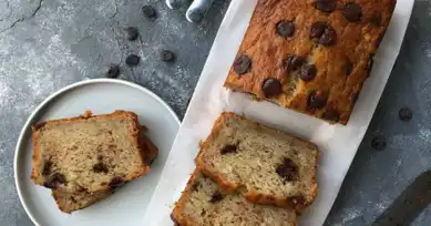 Nefis Çikolata Parçalı Muzlu Kek Tarifi
