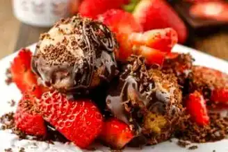 Nefis Çilekli Profiterol Tarifi
