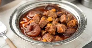 Nefis Bir Lezzet: Geleneksel Et Yemeği Tarifi