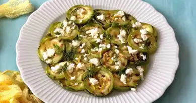 Yaz Güneşinin Tadı: Izgara Kabak Salatası Tarifi