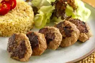 Ev Yapımı Lezzet: Izgara Köfte Tarifi