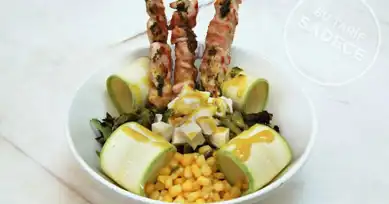Izgara Tavuk Şiş ve Kabak Salatası Tarifi
