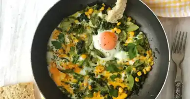 Nefis Kabaklı Otlu Yumurta Tarifi