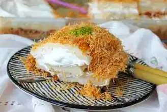 Nefis Kadayıflı Tatlı Tarifi: Saray Sarması