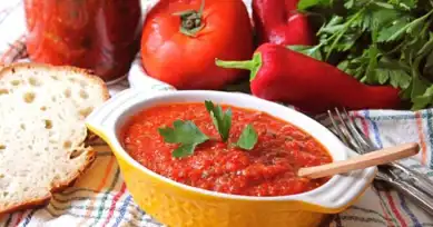 Nefis Domatesli Biberli Kahvaltılık Sos Tarifi