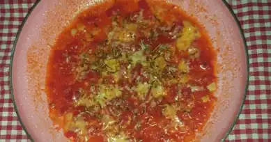 Kekikli Kaşarlı Domates: Lezzetli Kahvaltılık Tarif