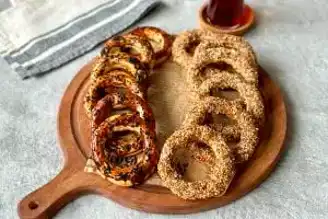 Nefis Kıyır Kıyır Kandil Simidi Tarifi