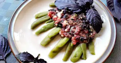 Pratik Taze Fasulye Salatası Tarifi