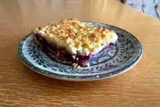 Nefis Vişneli Tart Tarifi (Kolay Yöntem)