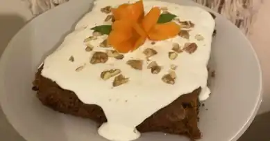 Nefis Kremalı Havuçlu Cevizli Kek Tarifi