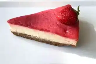 Sağlıklı Çilekli Cheesecake Tarifi