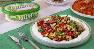 Nefis Labneli Kahvaltı Salatası Tarifi