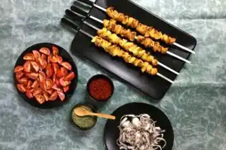 Mangal Tadında Lezzetli Tavuk Şiş Tarifi