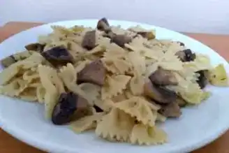 Kremasız Lezzet: Mantarlı Makarna Tarifi
