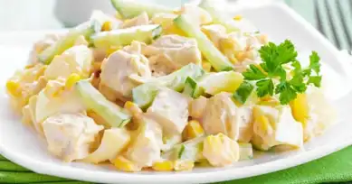 Nefis Mayonezli Tavuk Salatası Tarifi