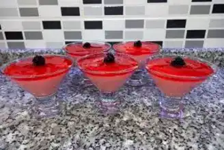 Nefis Meyve Soslu Puding Tarifi