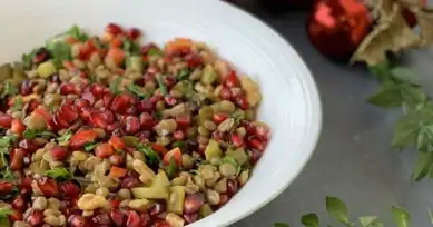 Nefis Narlı Cevizli Mercimek Salatası Tarifi
