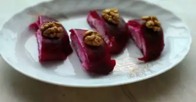 Renkli ve Lezzetli: Pancarlı Peynir Salatası Tarifi