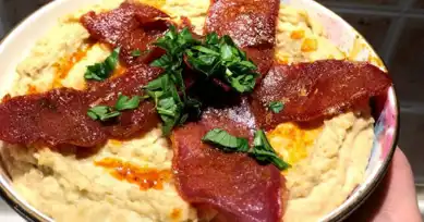 Nefis Pastırmalı Humus Tarifi