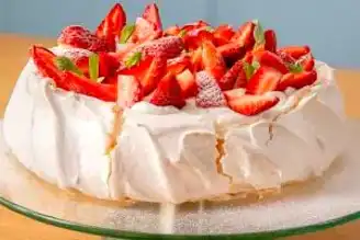 Nefis Pavlova Tatlısı Tarifi