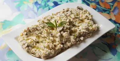 Nefis Peynirli Meze Tarifi